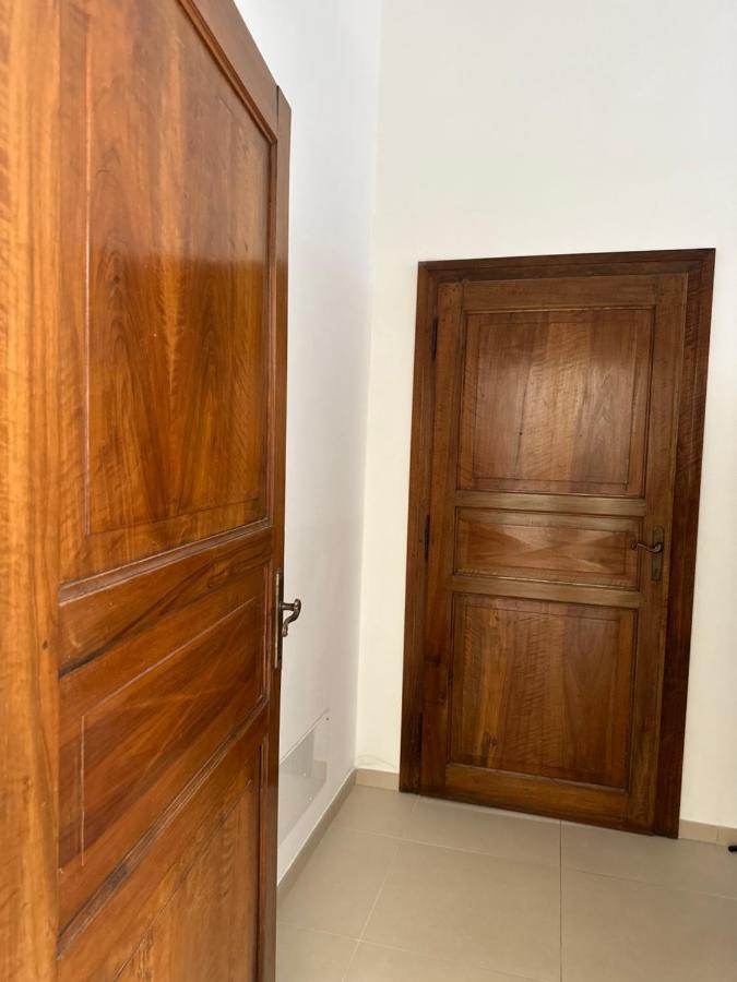 Ferienwohnung Grande Stanza Matrimoniale In Palazzo Signorile Mirandola Exterior foto